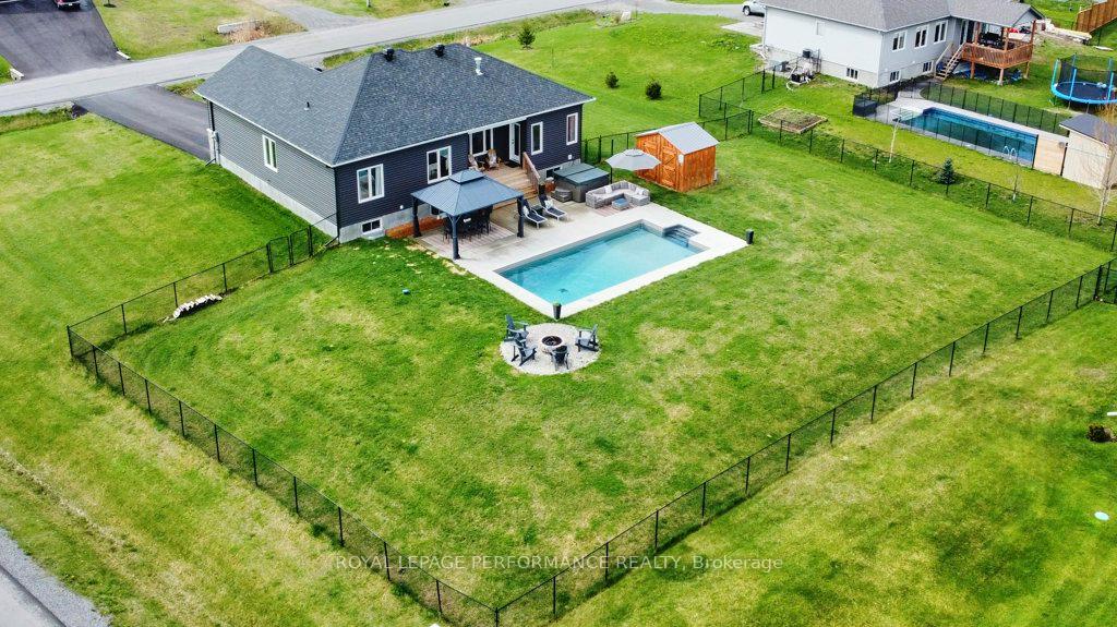 Photo 37 of 3569 Crosswind Crescent, Ottawa, Osgoode — HOMEH