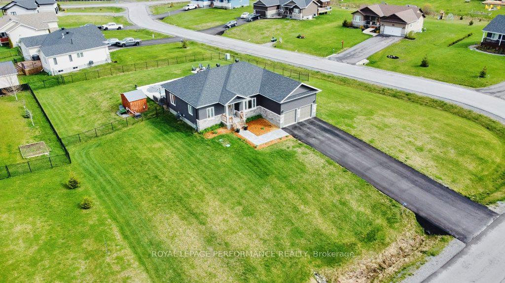 Photo 40 of 3569 Crosswind Crescent, Ottawa, Osgoode — HOMEH