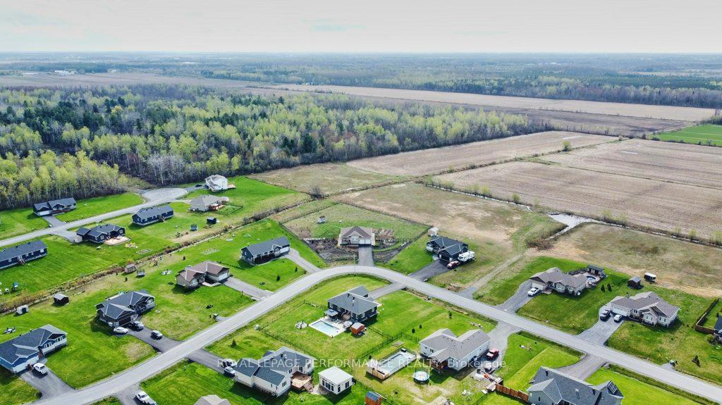 Photo 45 of 3569 Crosswind Crescent, Ottawa, Osgoode — HOMEH