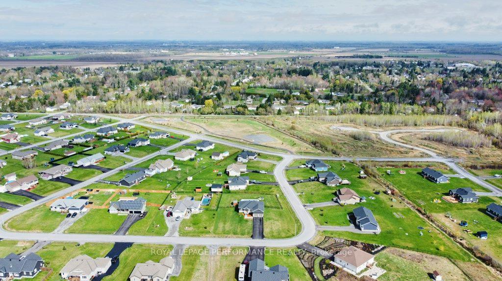 Photo 46 of 3569 Crosswind Crescent, Ottawa, Osgoode — HOMEH