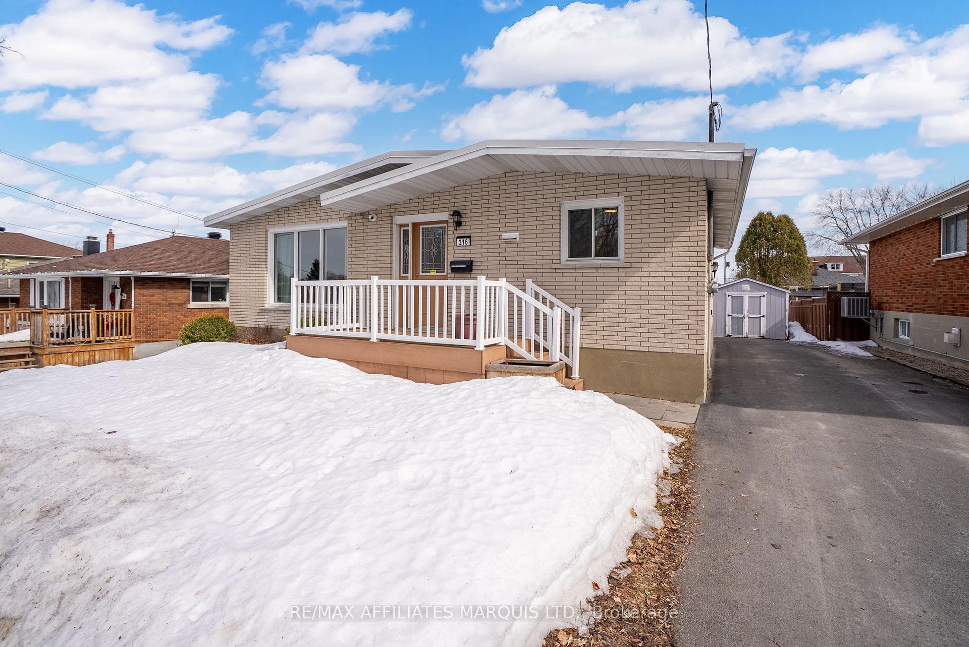 Photo 2 of 216 Jarvis Street, Cornwall — HOMEH