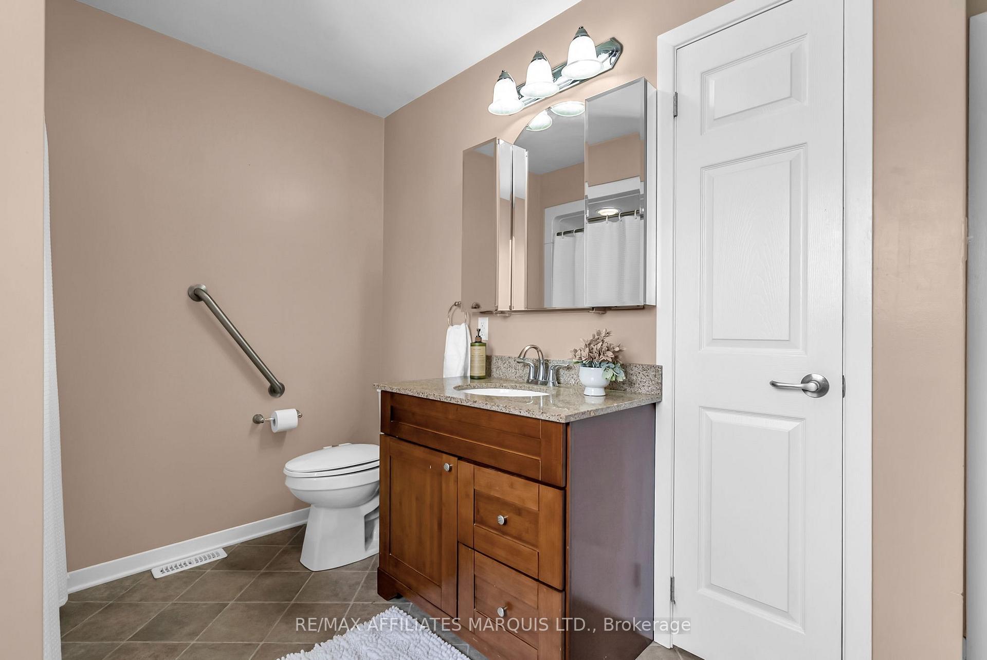Photo 17 of 216 Jarvis Street, Cornwall — HOMEH