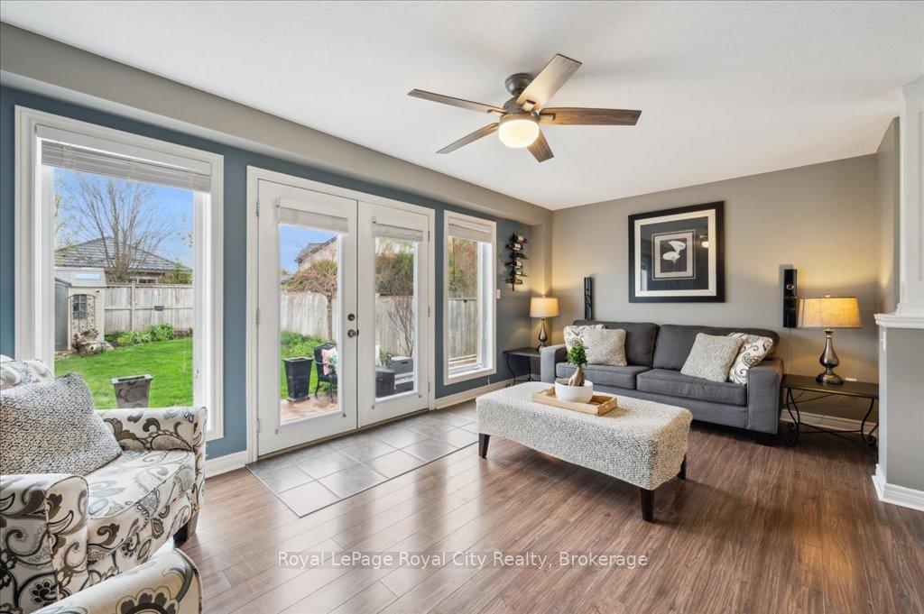 Photo 9 of 33 Bowen Drive, Guelph, Victoria North — HOMEH