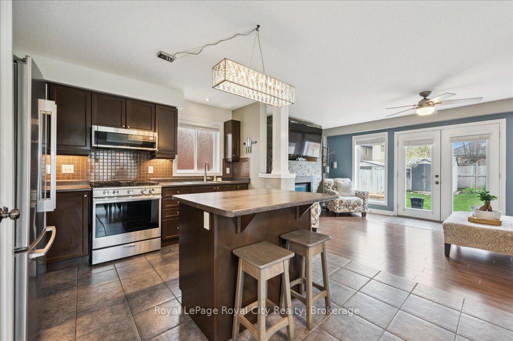 Photo 14 of 33 Bowen Drive, Guelph, Victoria North — HOMEH
