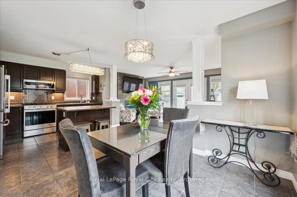 Photo 18 of 33 Bowen Drive, Guelph, Victoria North — HOMEH