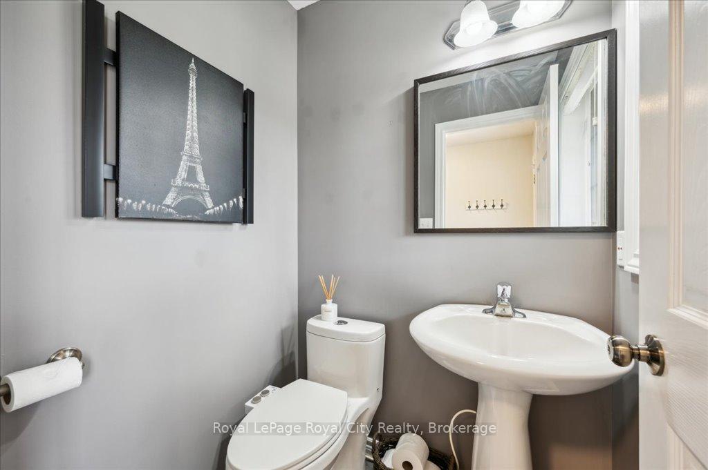 Photo 19 of 33 Bowen Drive, Guelph, Victoria North — HOMEH
