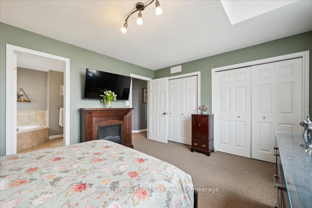 Photo 26 of 33 Bowen Drive, Guelph, Victoria North — HOMEH
