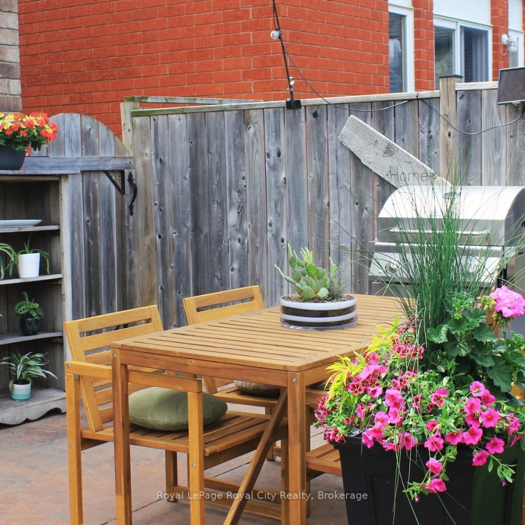 Photo 42 of 33 Bowen Drive, Guelph, Victoria North — HOMEH
