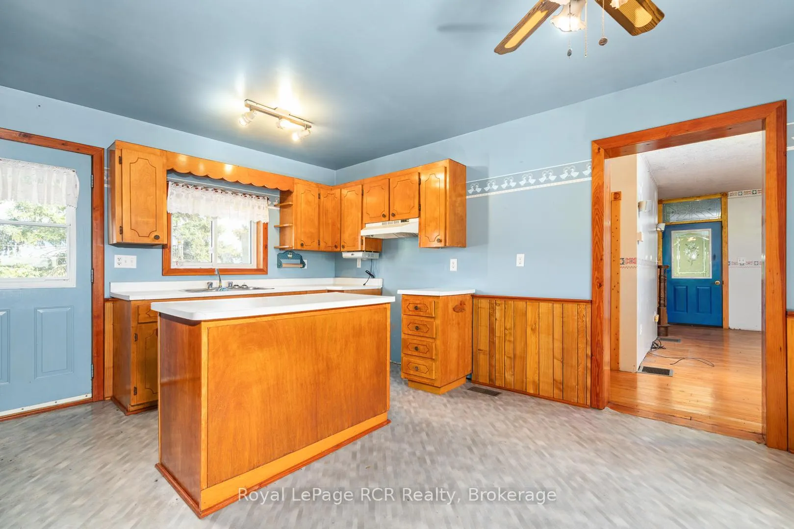 Photo 13 of 228 10 Concession, Brockton — HOMEH