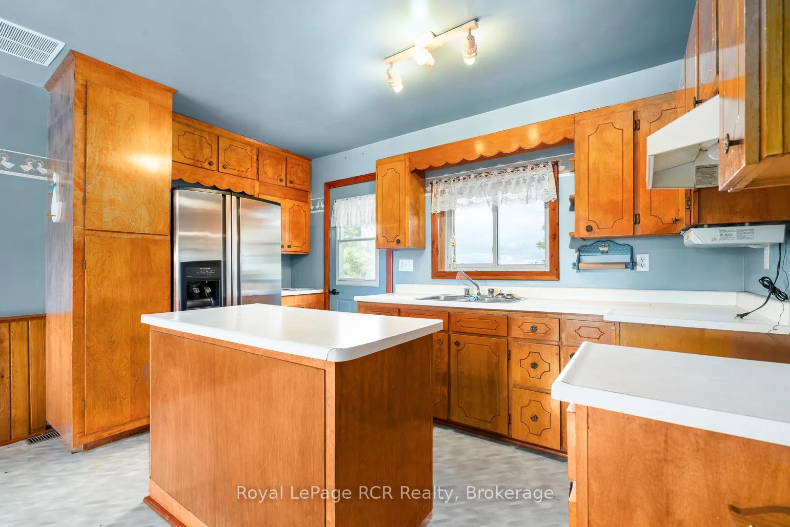 Photo 14 of 228 10 Concession, Brockton — HOMEH