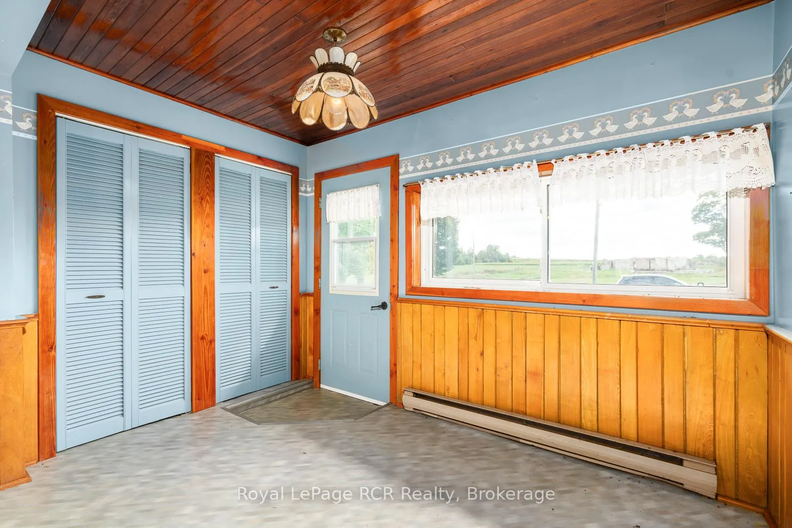 Photo 16 of 228 10 Concession, Brockton — HOMEH