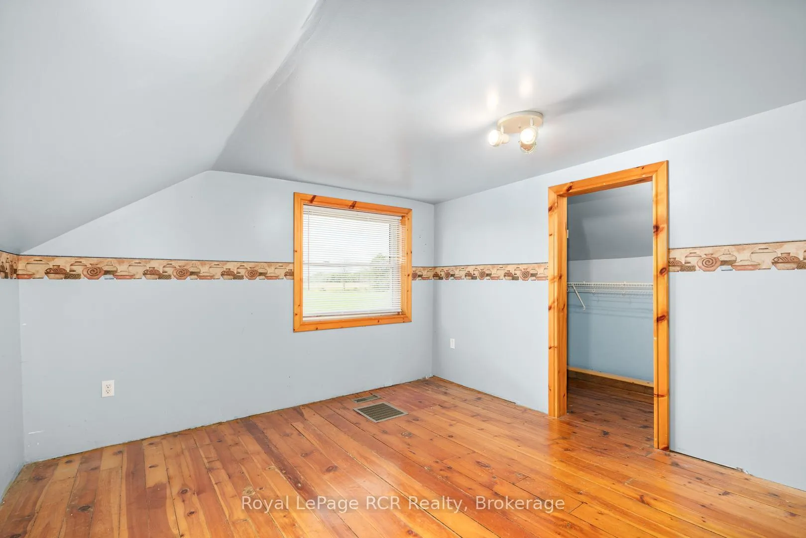 Photo 19 of 228 10 Concession, Brockton — HOMEH