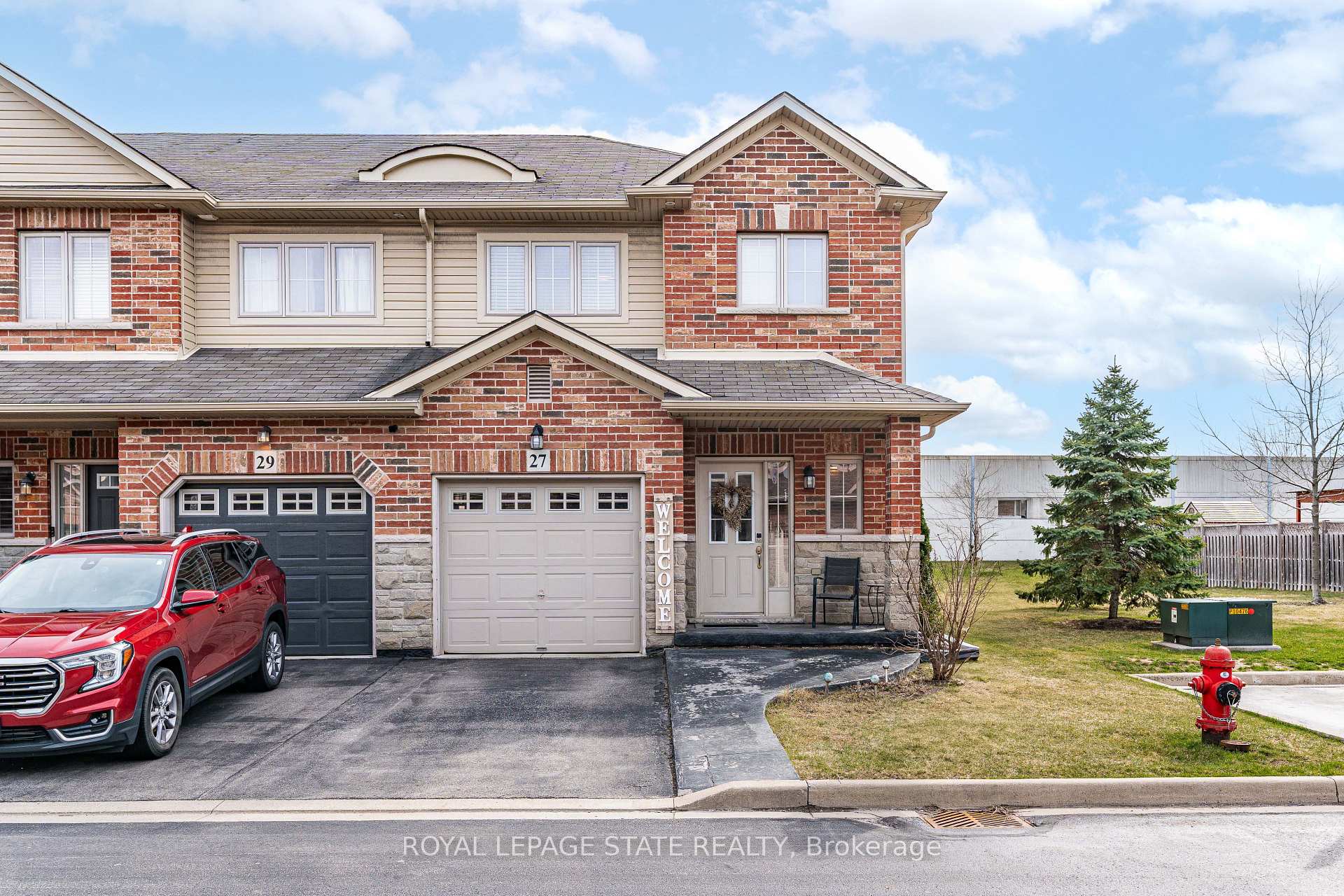 Front of 27 Marina Point Crescent