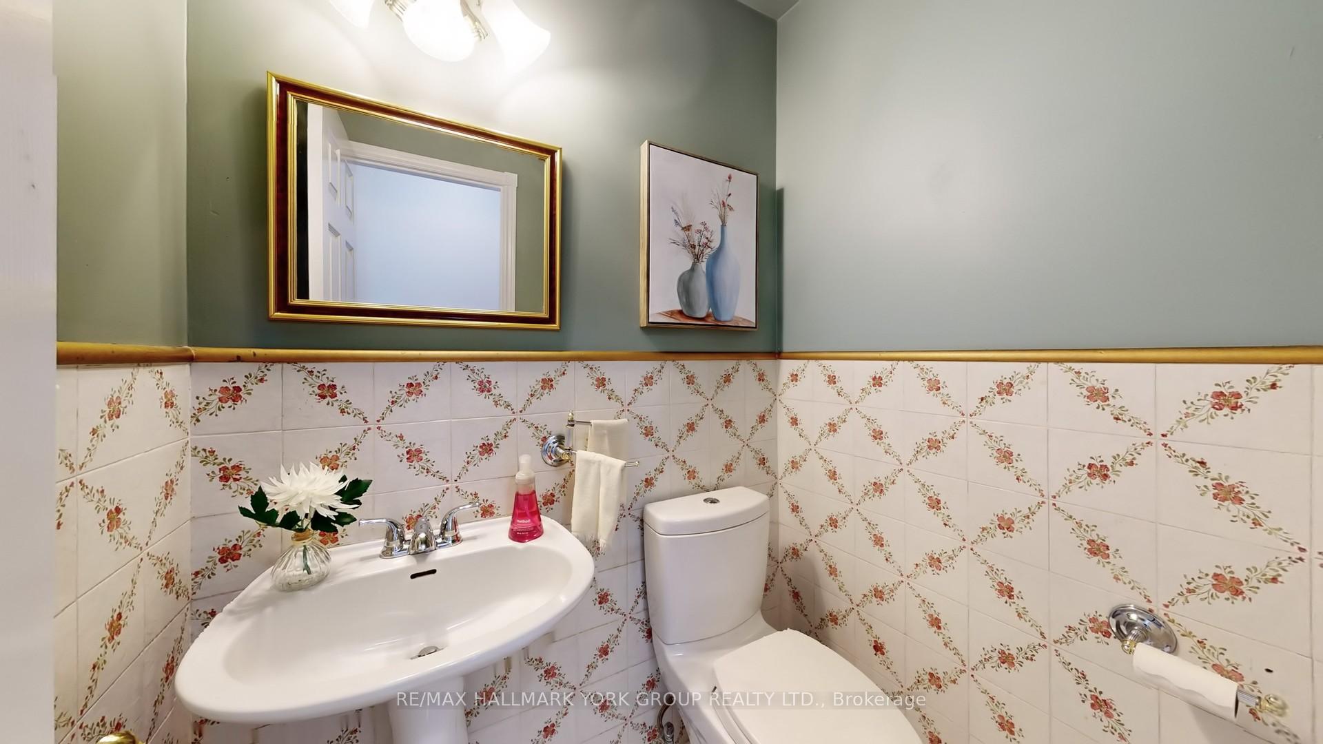 Photo 13 of 33 Ransom Street, Aurora, Aurora Village — HOMEH