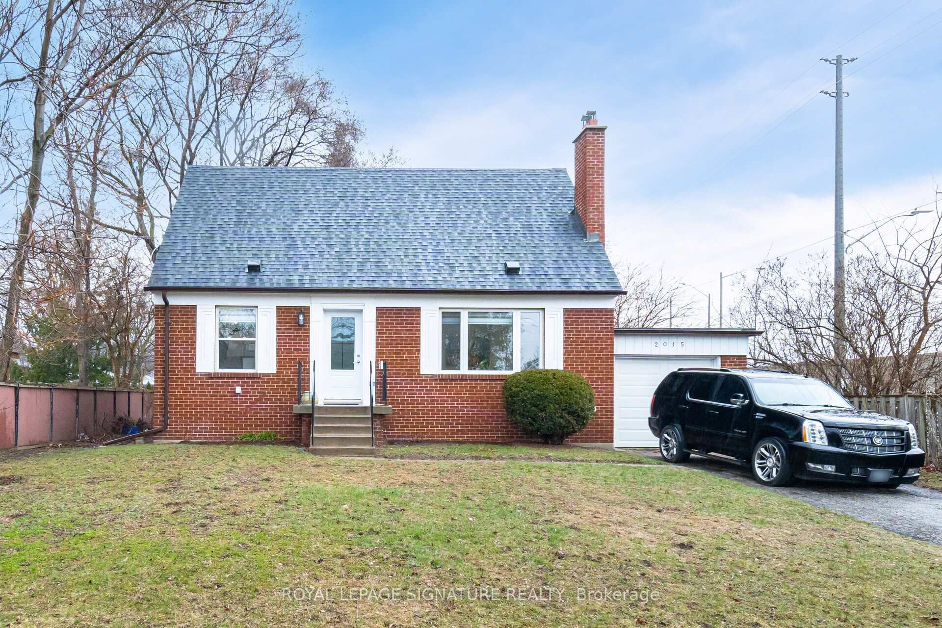 Front of 2015 Stanfield Road