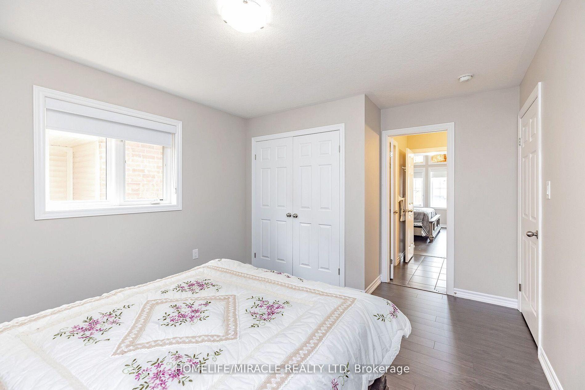 Photo 18 of 11 Monkton Circle, Brampton, Credit Valley — HOMEH