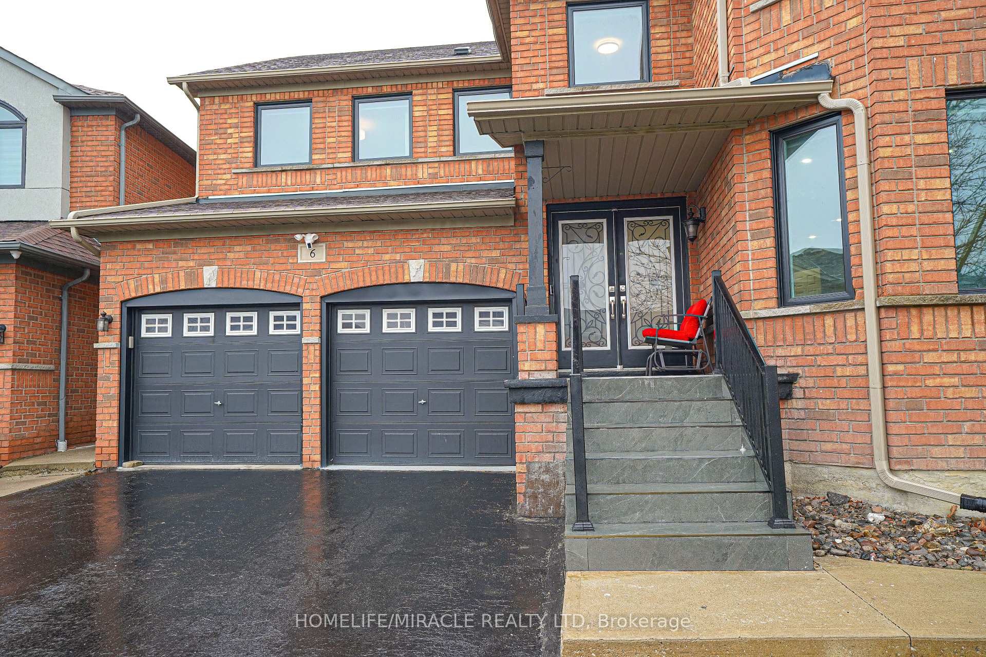 Front of 6 Maplecrest Court