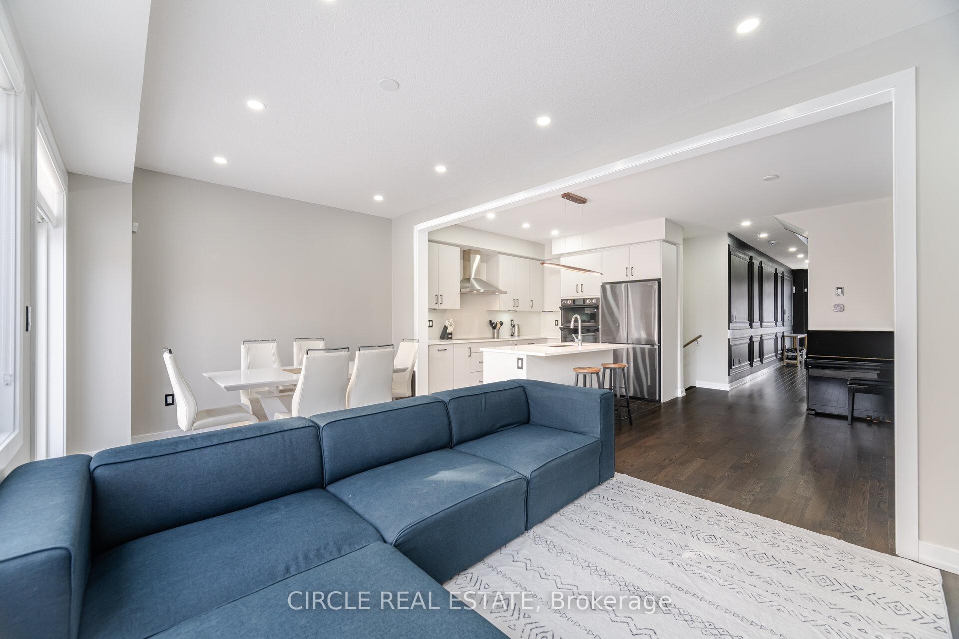 Photo 11 of 112 Lilac Circle, Haldimand — HOMEH