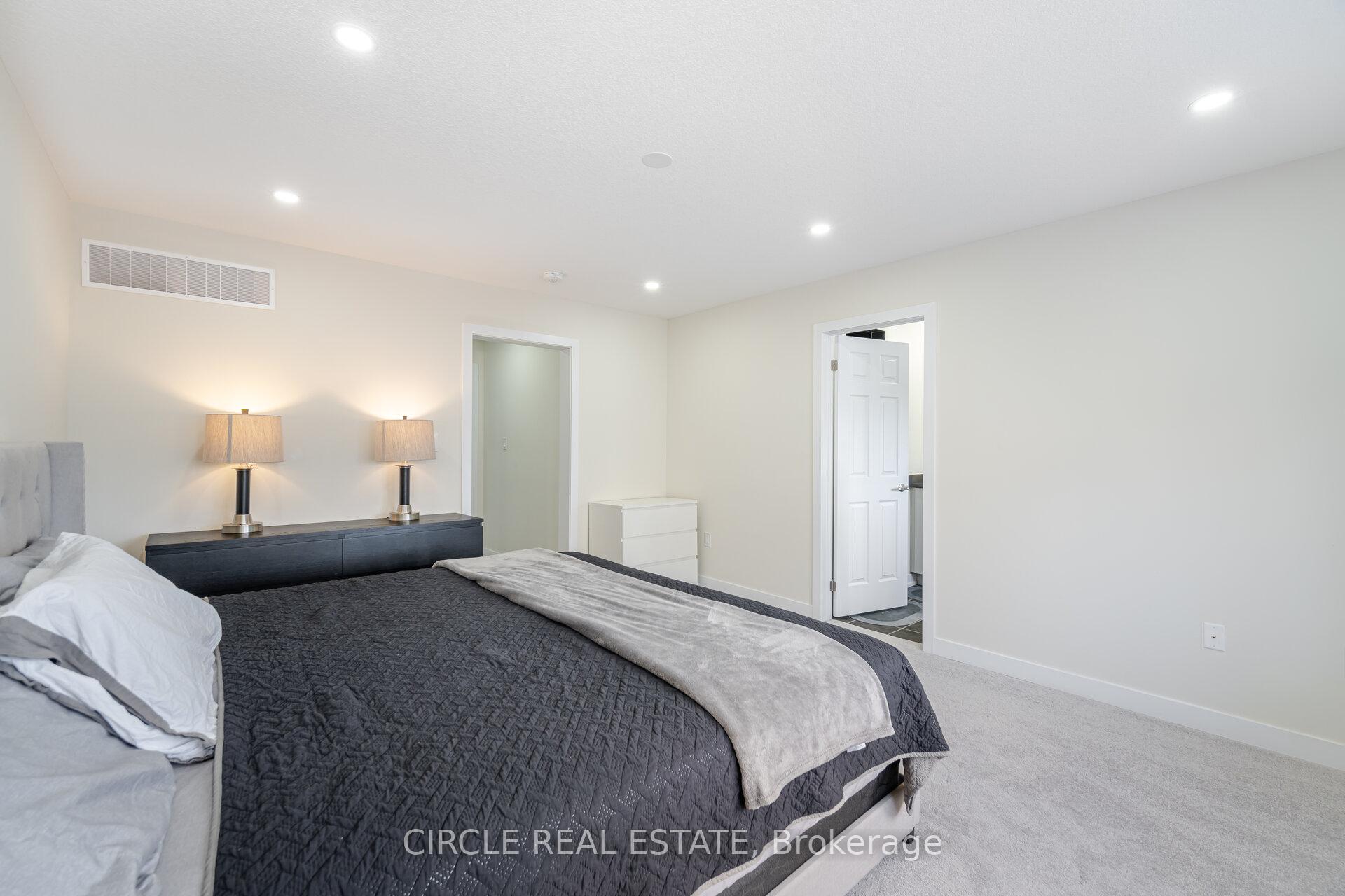 Photo 34 of 112 Lilac Circle, Haldimand — HOMEH