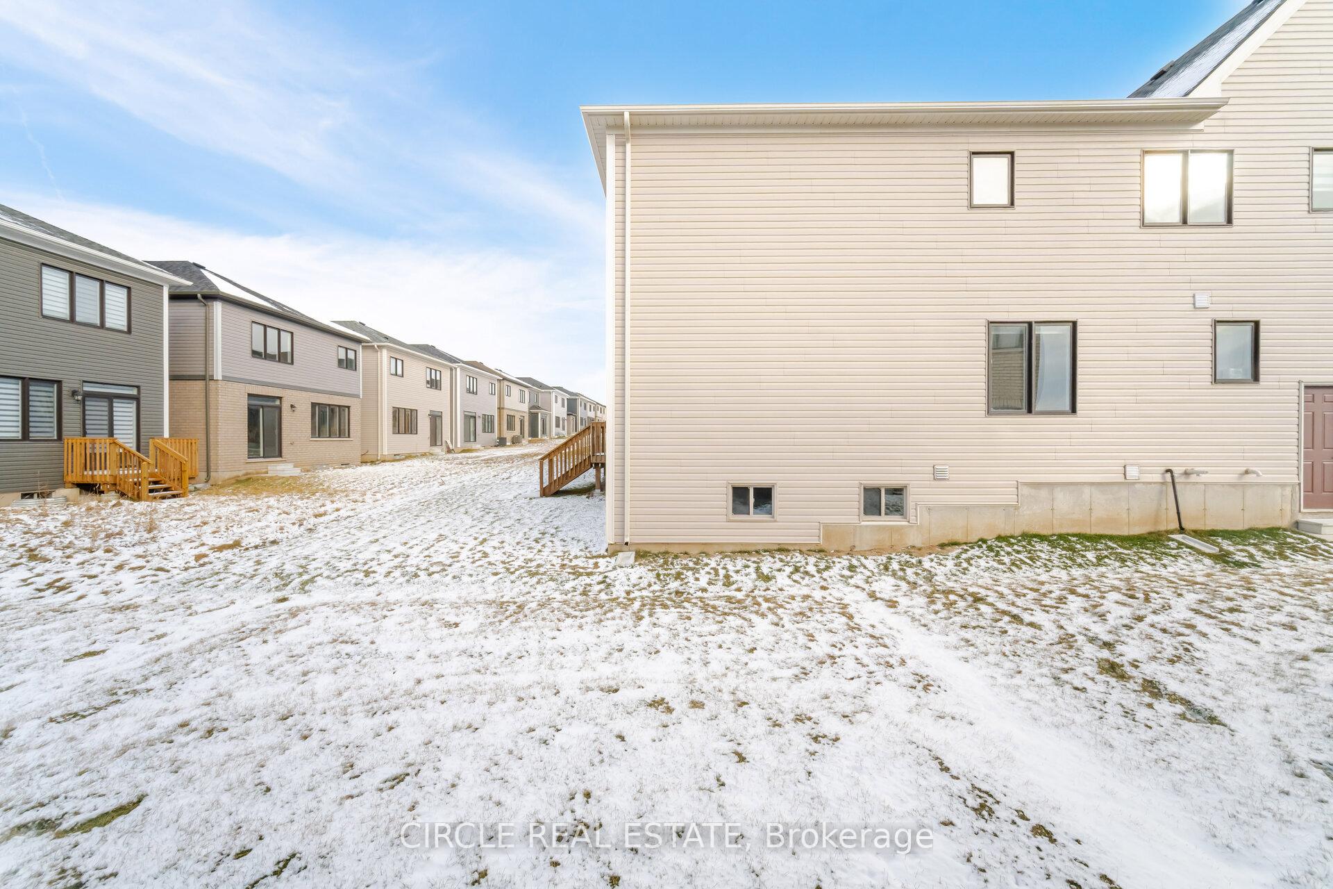 Photo 28 of 112 Lilac Circle, Haldimand — HOMEH