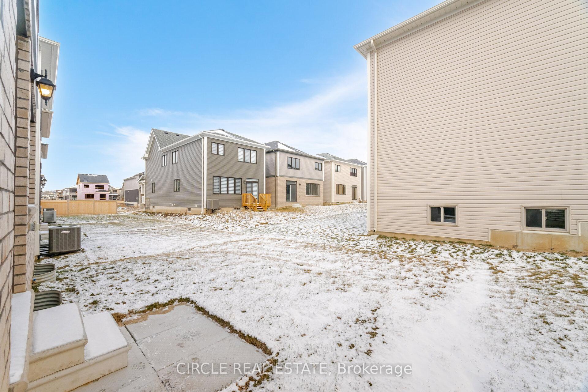 Photo 31 of 112 Lilac Circle, Haldimand — HOMEH