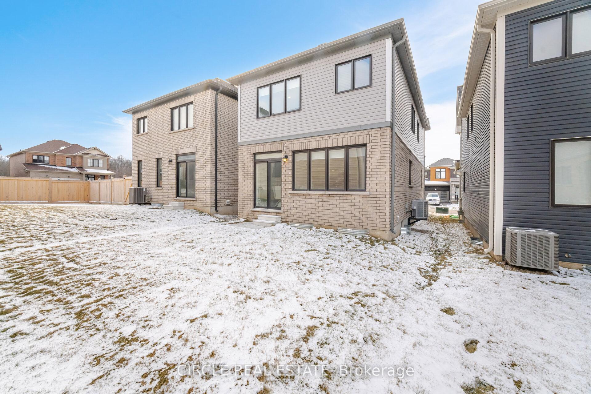 Photo 36 of 112 Lilac Circle, Haldimand — HOMEH
