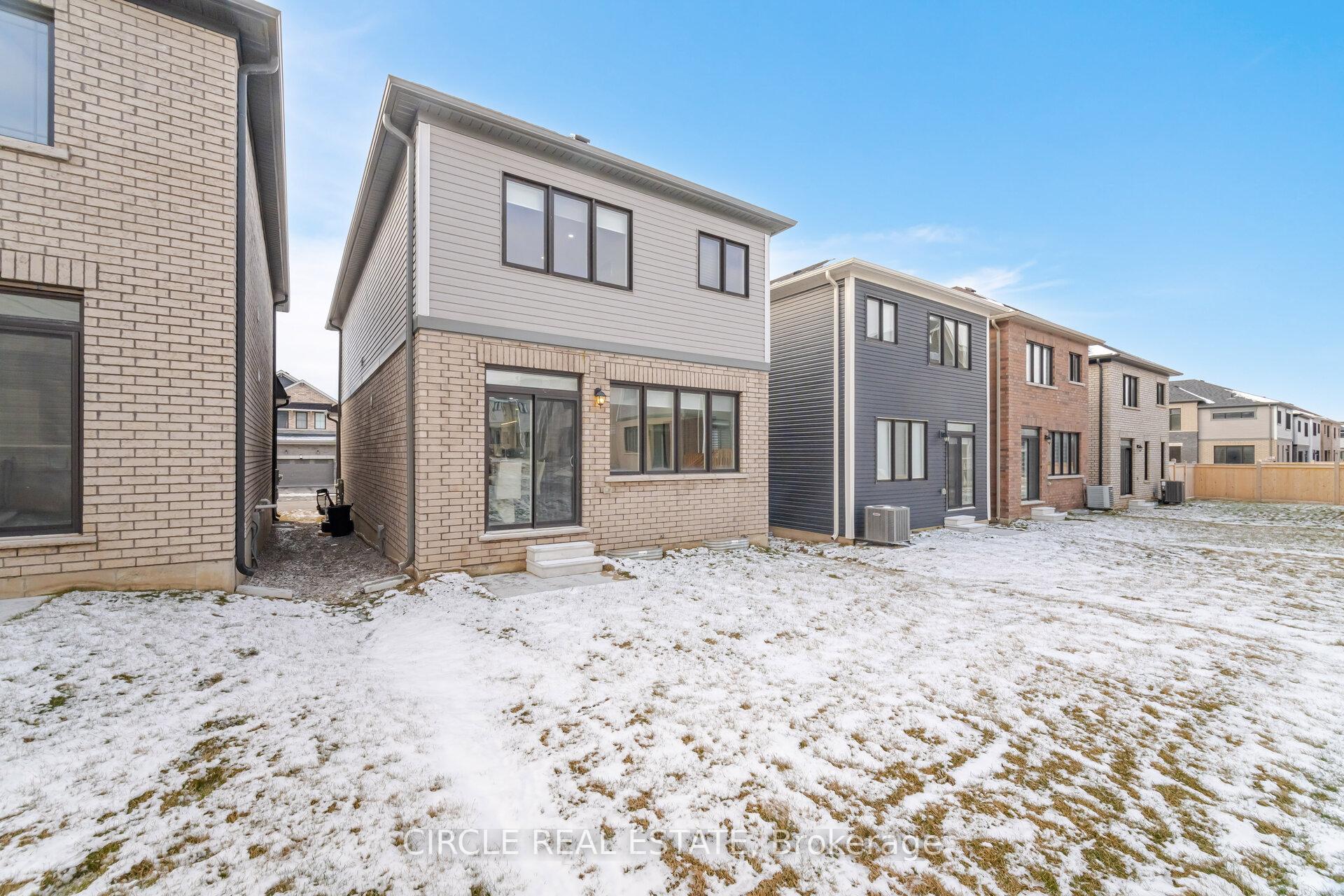 Photo 33 of 112 Lilac Circle, Haldimand — HOMEH