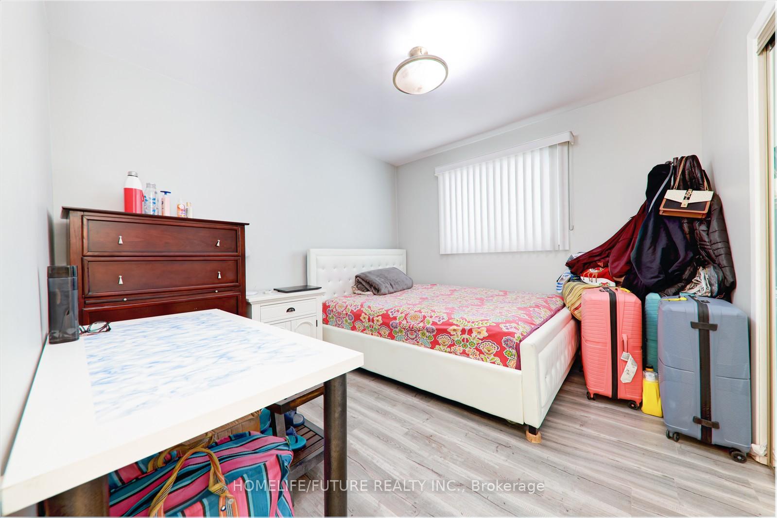 Photo 26 of 53 Applefield Drive, Scarborough, Bendale — HOMEH