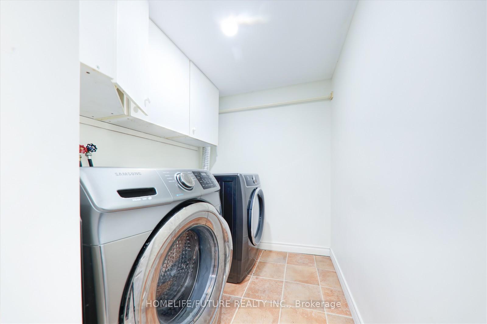 Photo 23 of 53 Applefield Drive, Scarborough, Bendale — HOMEH