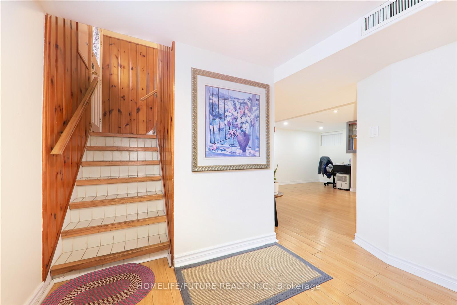Photo 25 of 53 Applefield Drive, Scarborough, Bendale — HOMEH