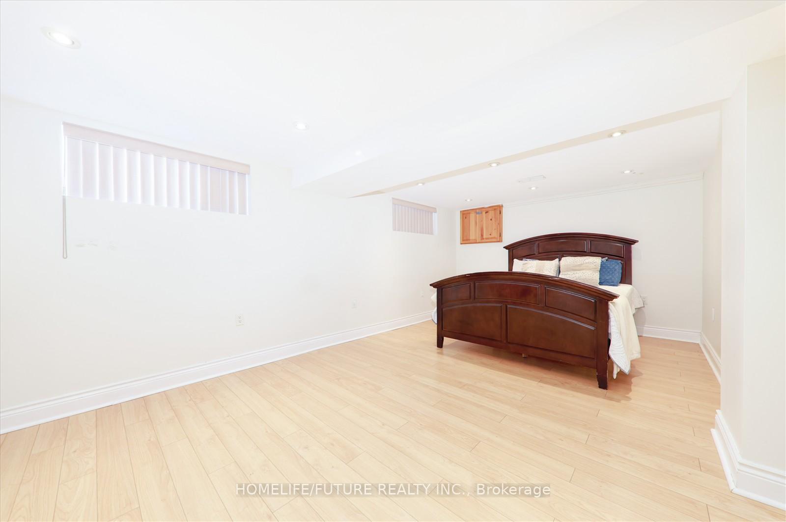 Photo 27 of 53 Applefield Drive, Scarborough, Bendale — HOMEH