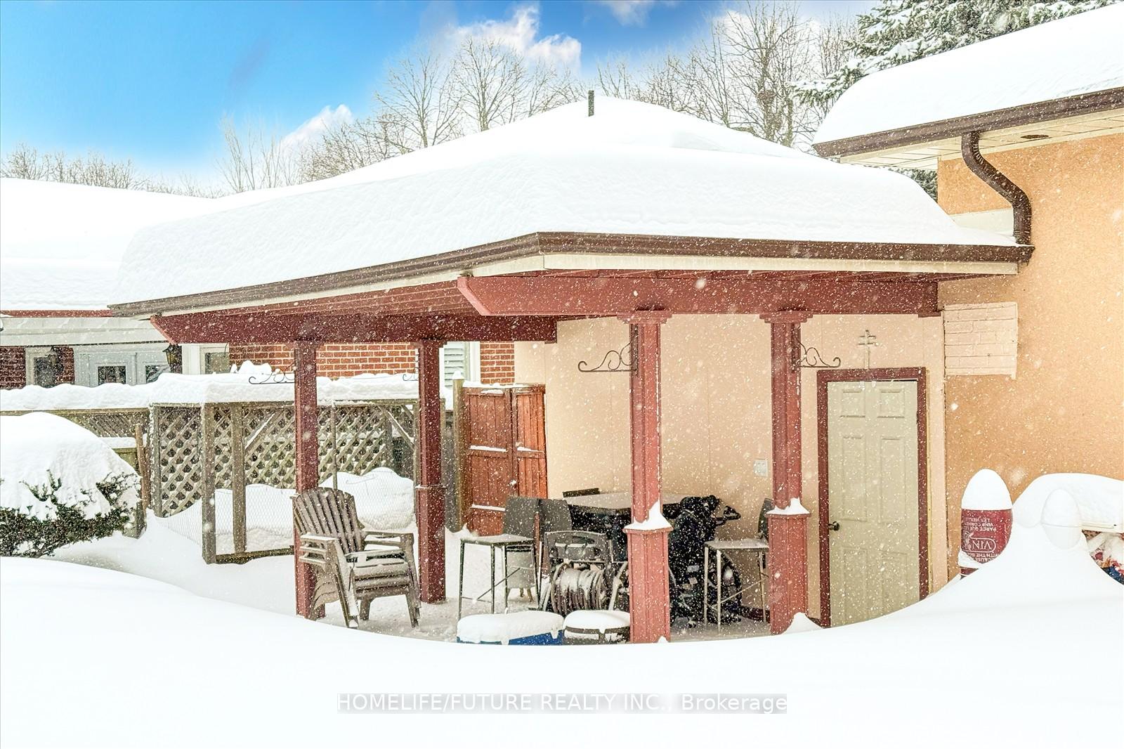 Photo 34 of 53 Applefield Drive, Scarborough, Bendale — HOMEH