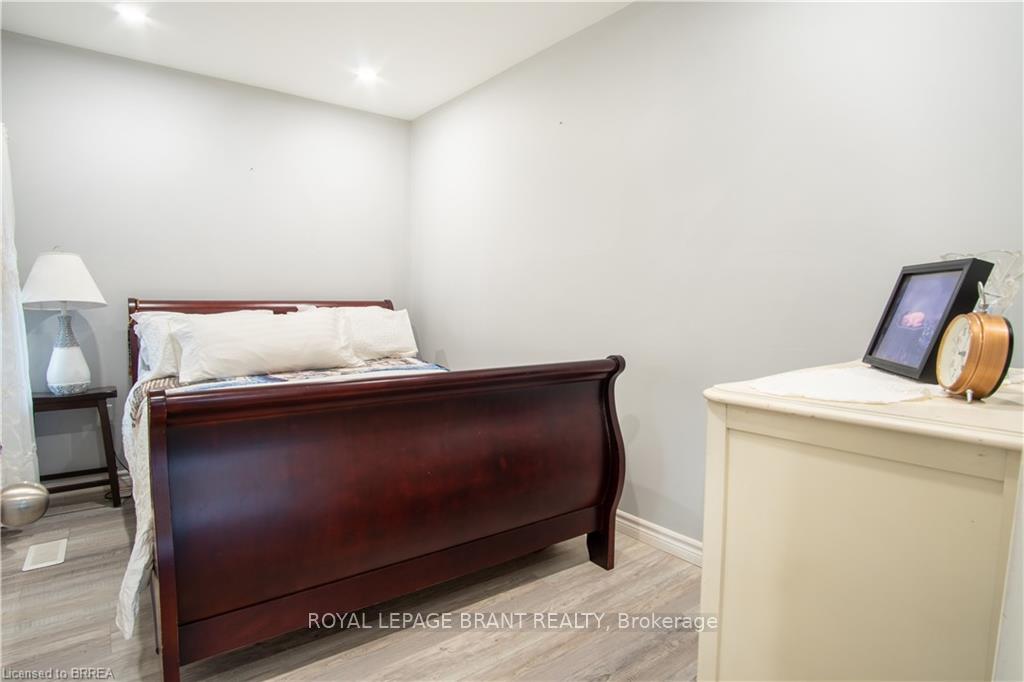 Photo 3 of 266 Thirteenth Concessio Road, Brant, Oakland — HOMEH
