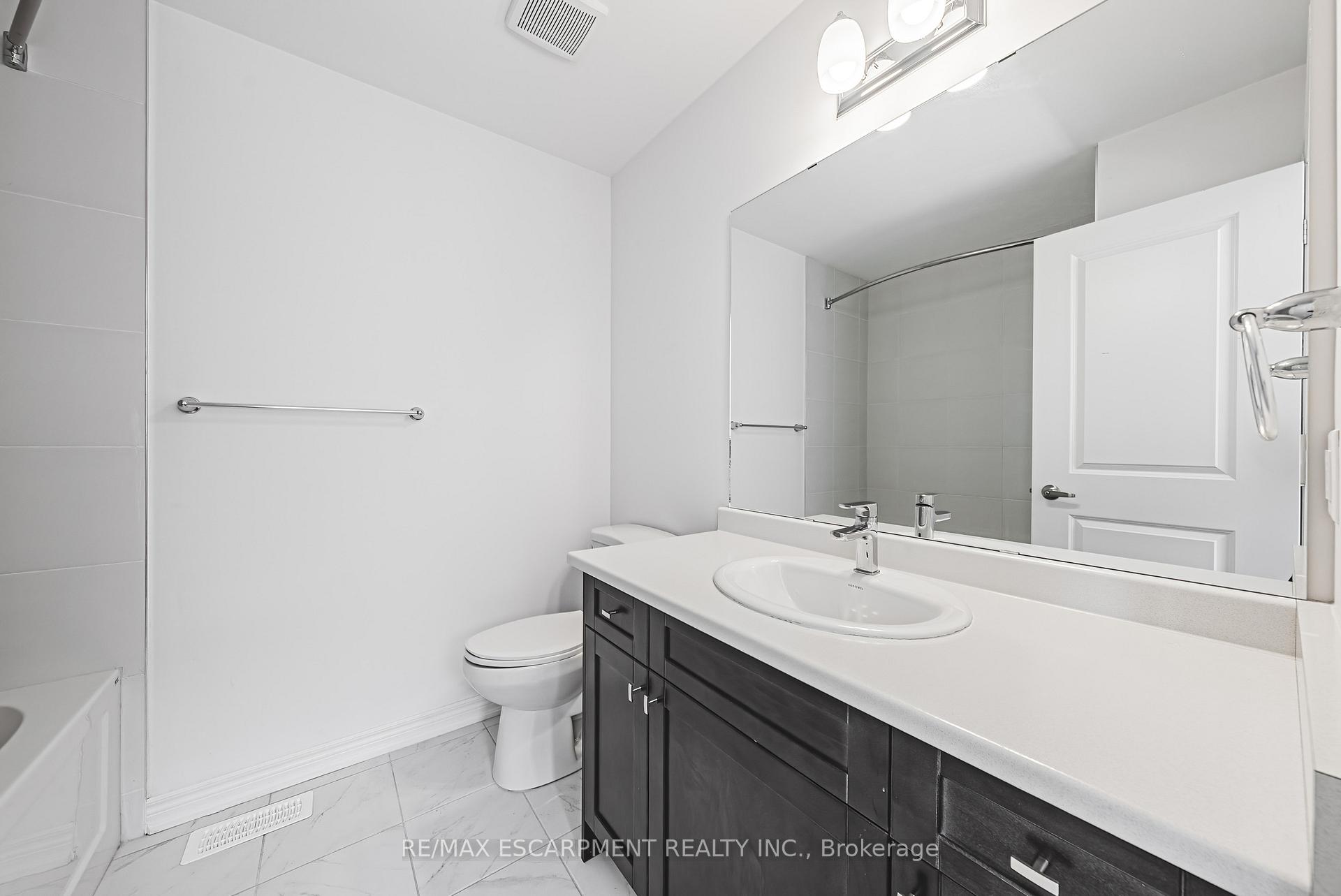 Photo 11 of Unit 18, 120 Court Drive, Brant, Paris — HOMEH