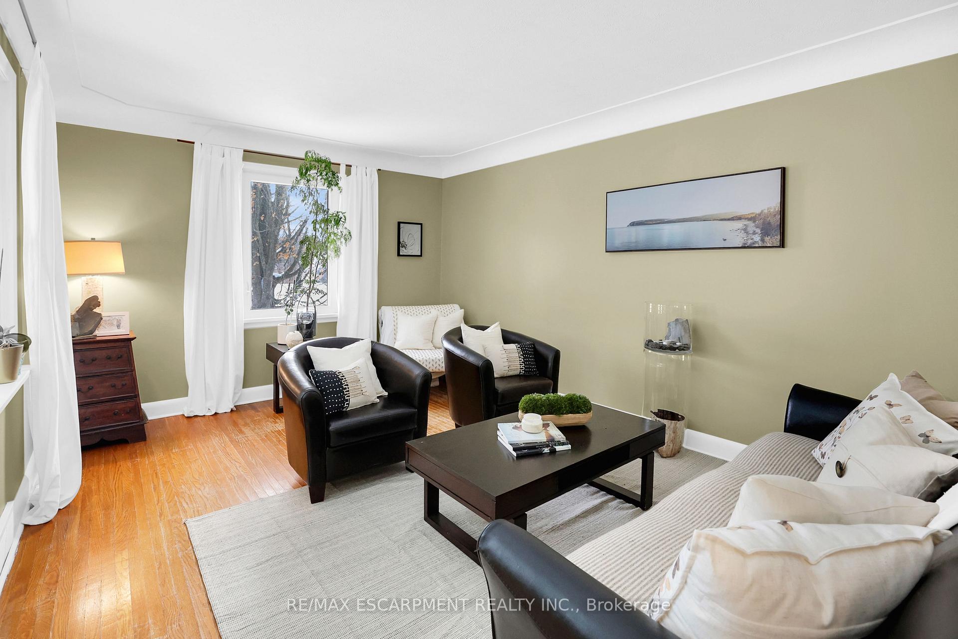 Photo 6 of 359 Book Road, Grimsby, Grimsby Beach — HOMEH