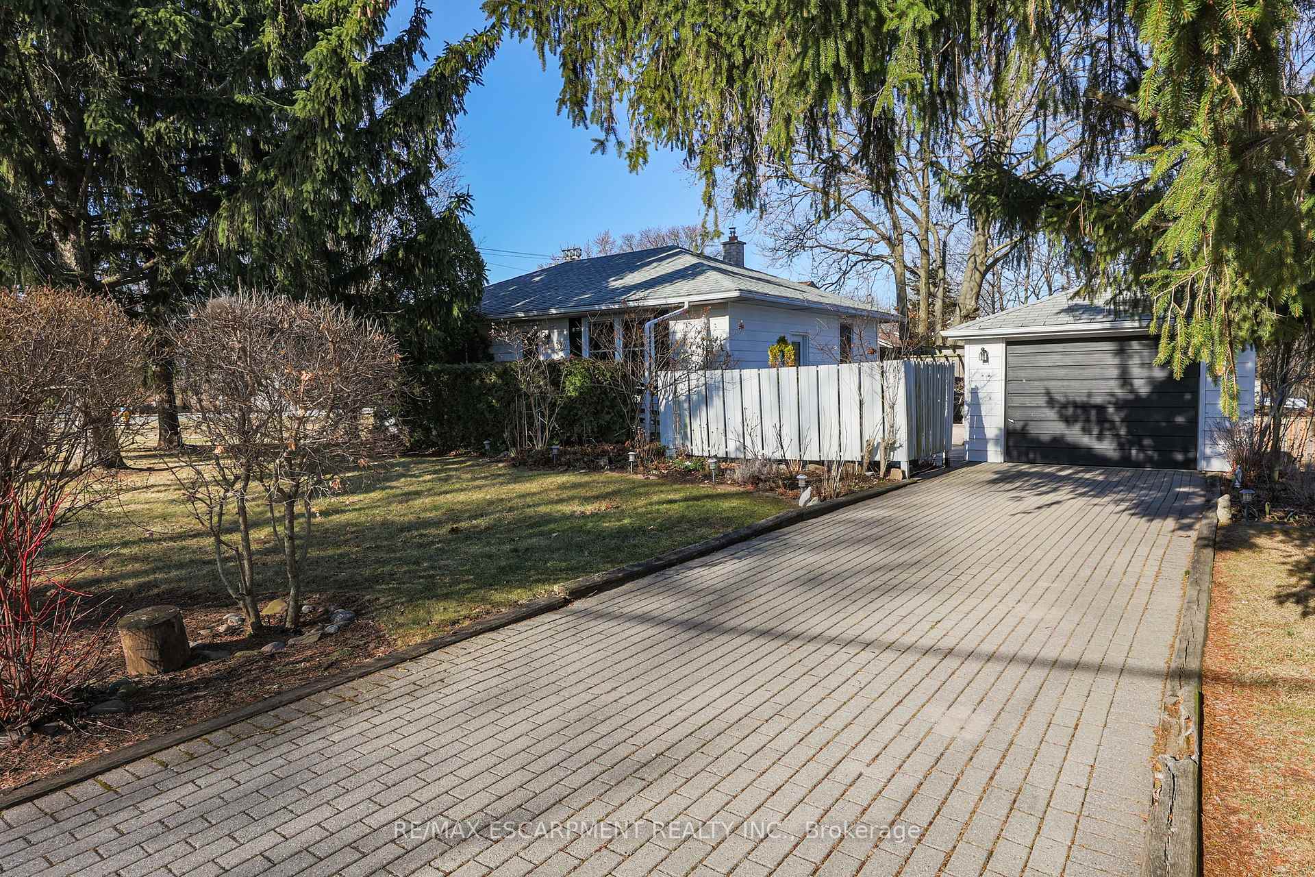Photo 22 of 359 Book Road, Grimsby, Grimsby Beach — HOMEH