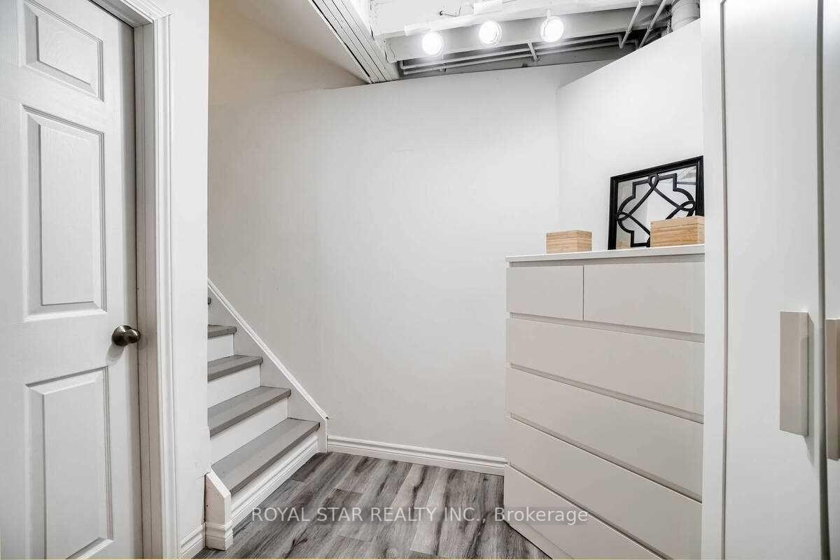 Photo 18 of 15 Sunny Glen Crescent, Brampton, Northwest Brampton — HOMEH