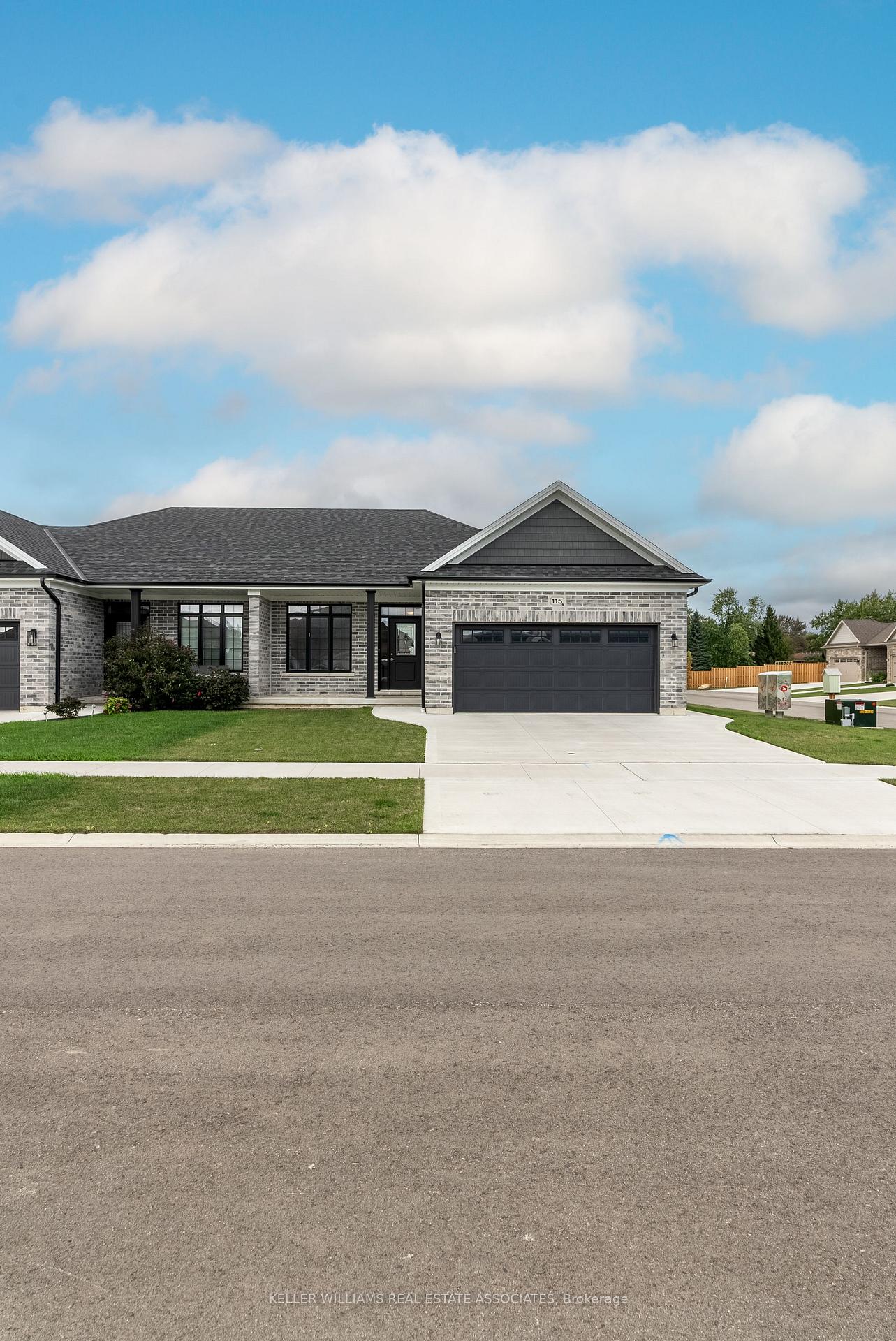 Photo 8 of 115 Lanz Boulevard, Chatham-Kent, Blenheim — HOMEH