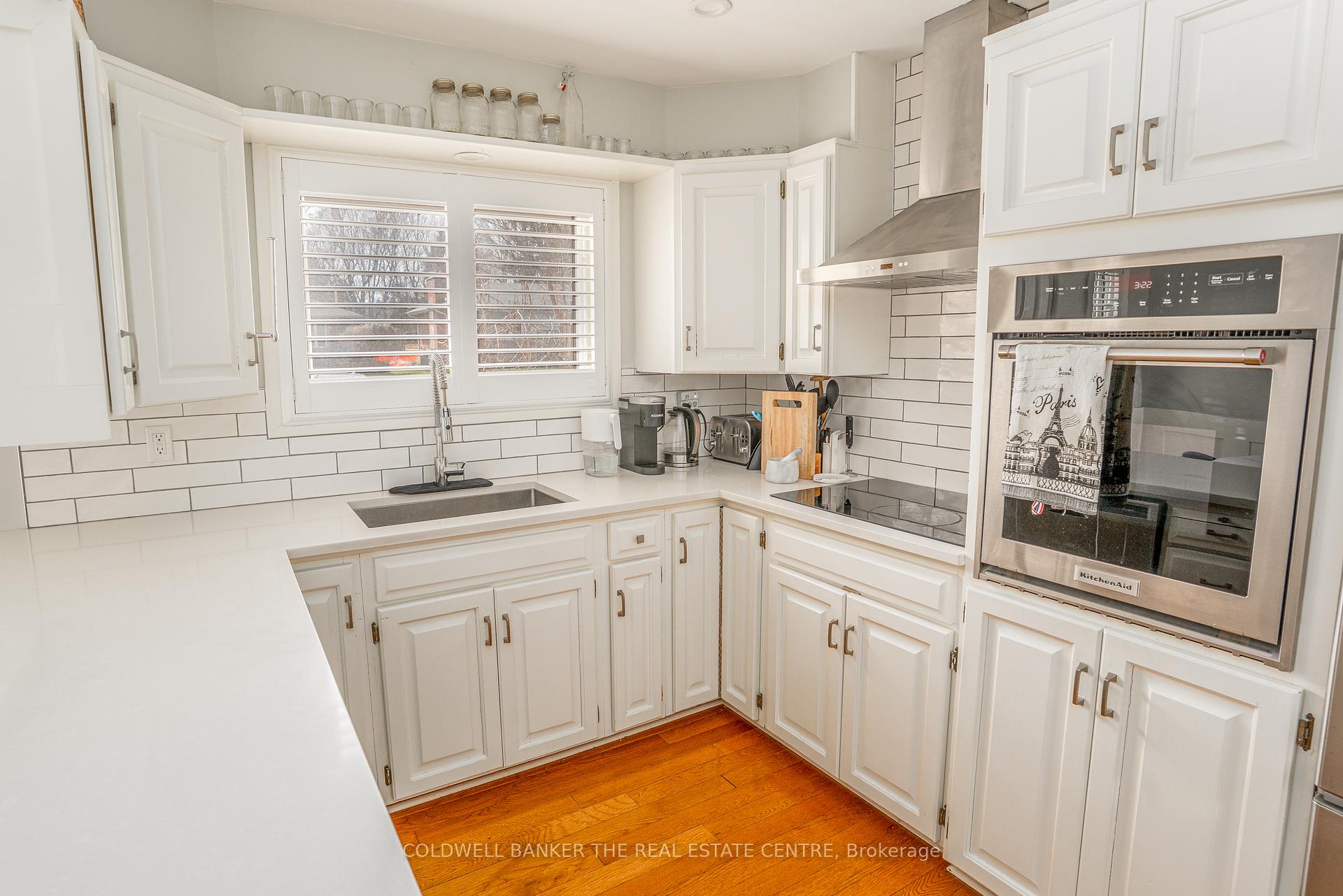Photo 3 of 741 Jasmine Crescent, Oshawa, Centennial — HOMEH