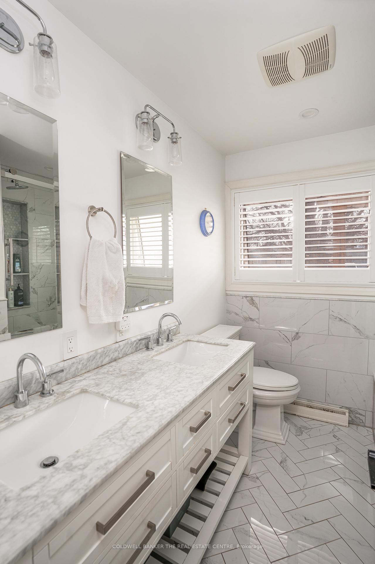 Photo 7 of 741 Jasmine Crescent, Oshawa, Centennial — HOMEH