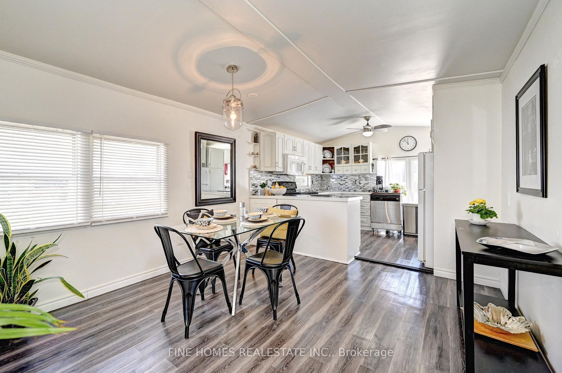 Photo 13 of Unit 266, 580 Beaver Creek Road, Waterloo — HOMEH