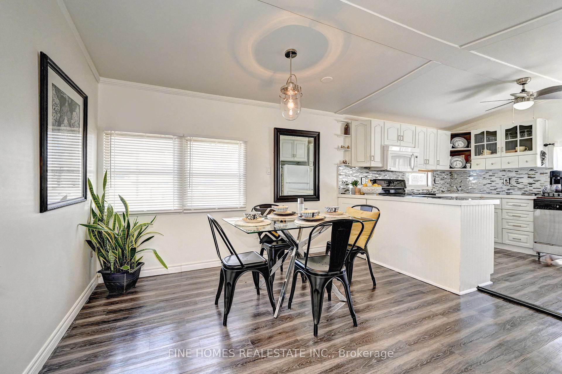 Photo 14 of Unit 266, 580 Beaver Creek Road, Waterloo — HOMEH