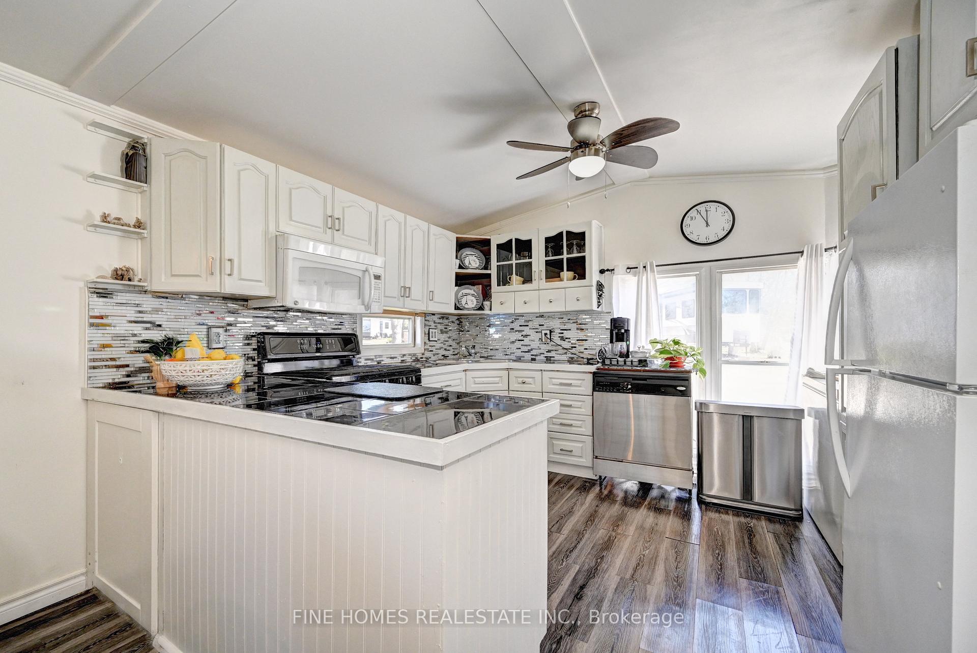 Photo 19 of Unit 266, 580 Beaver Creek Road, Waterloo — HOMEH