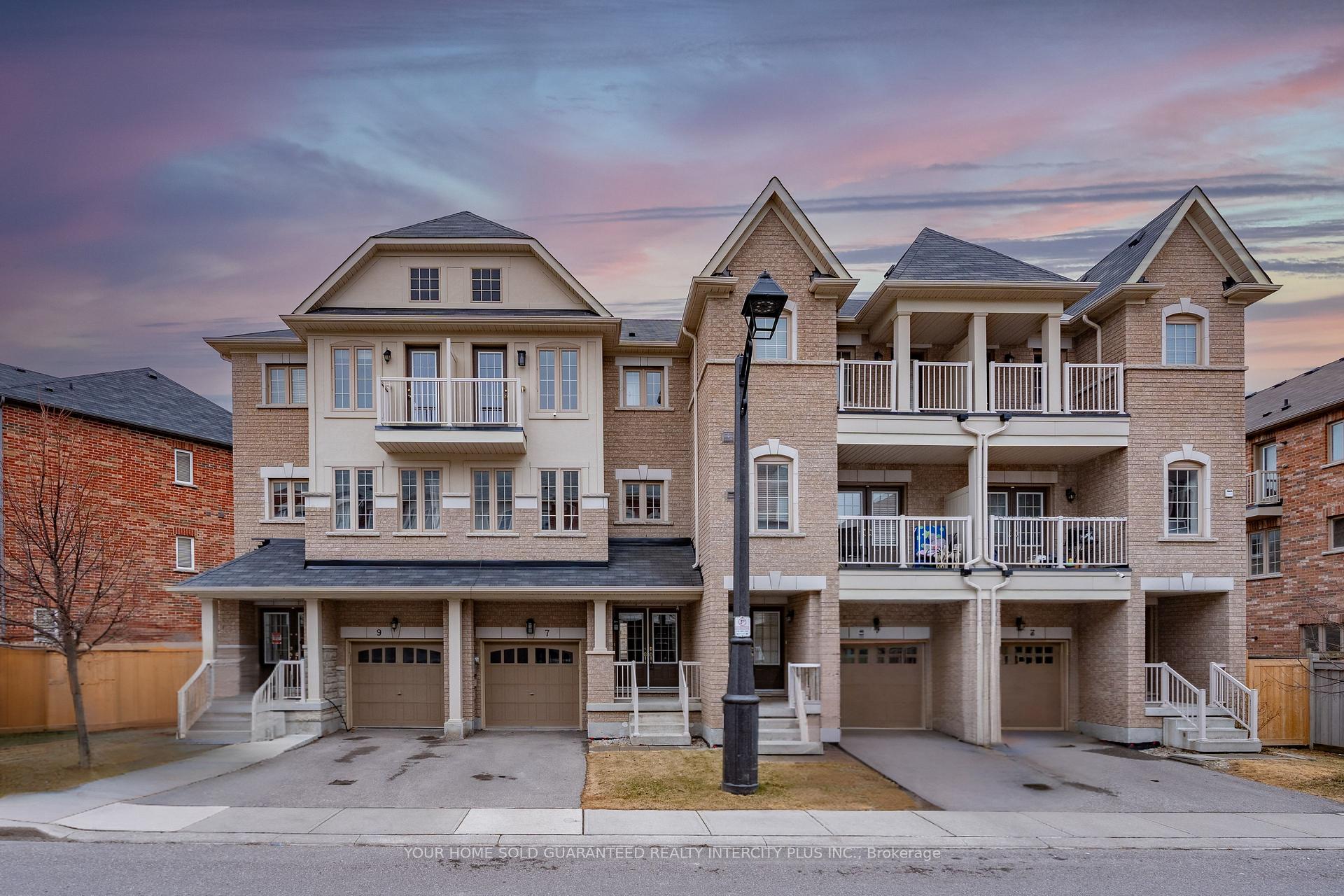 Front of 7 Rabbit Run Way