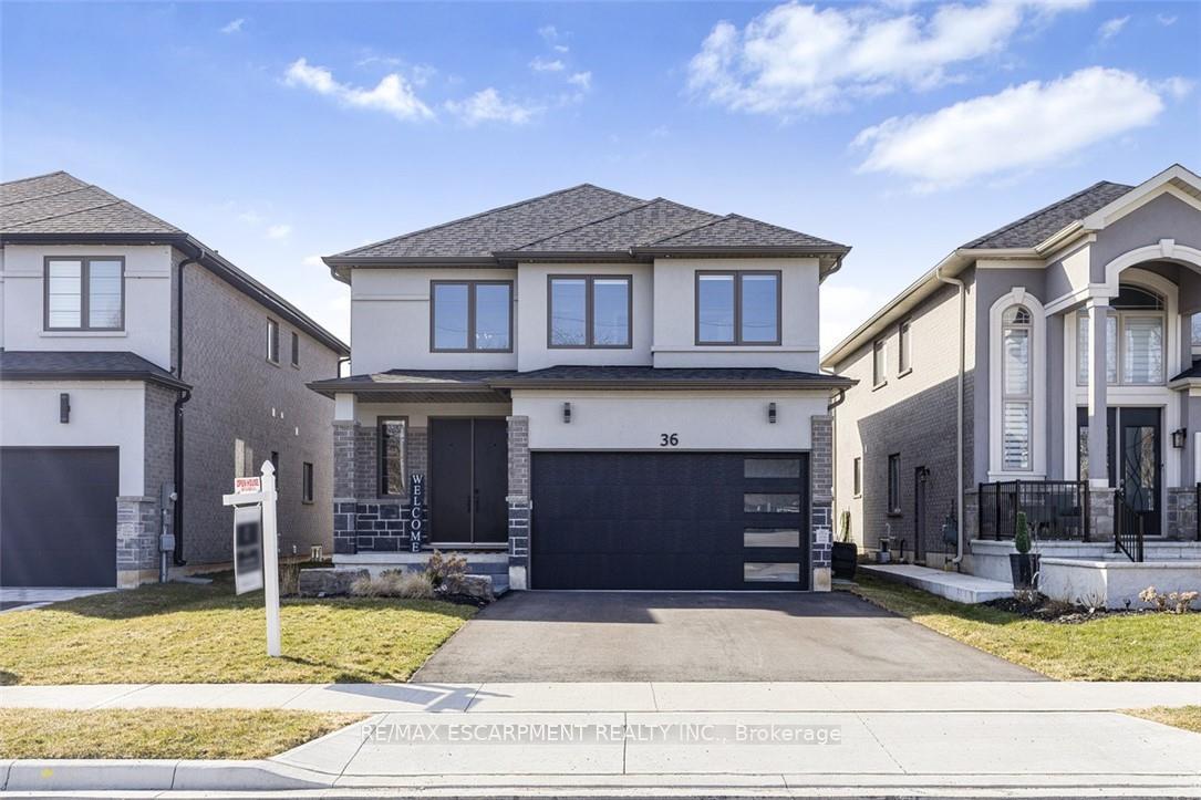 Photo 7 of 36 Miller Drive, Hamilton, Ancaster — HOMEH
