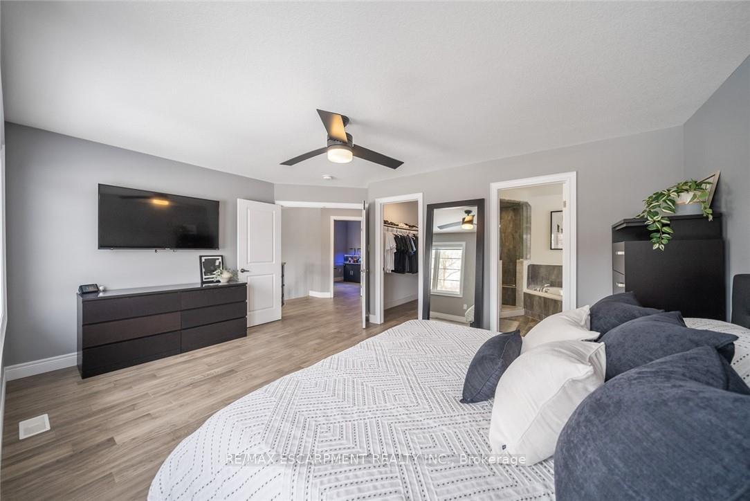 Photo 45 of 36 Miller Drive, Hamilton, Ancaster — HOMEH