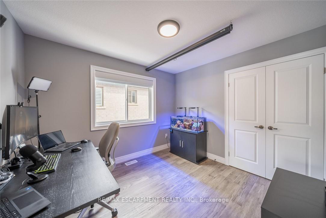 Photo 36 of 36 Miller Drive, Hamilton, Ancaster — HOMEH