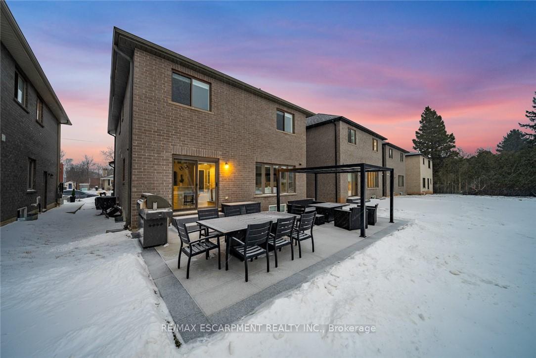 Photo 41 of 36 Miller Drive, Hamilton, Ancaster — HOMEH