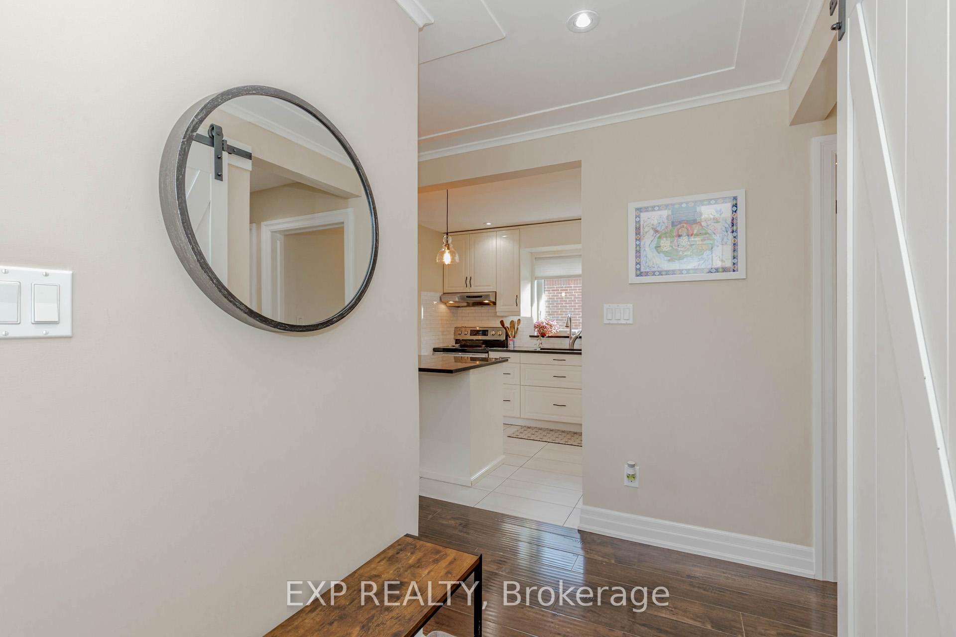 Photo 3 of 90 Welbourn Drive, Hamilton, Balfour — HOMEH