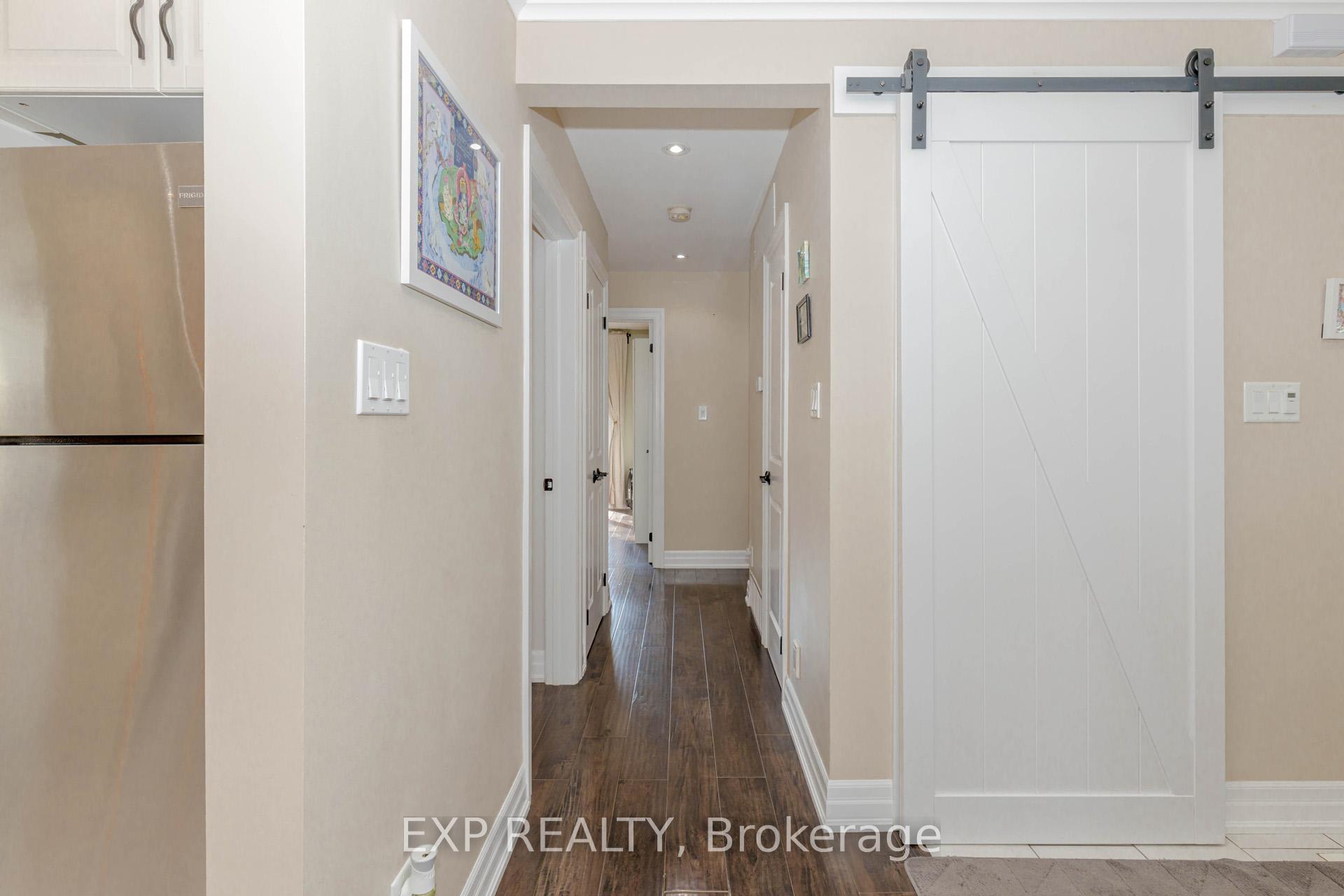Photo 14 of 90 Welbourn Drive, Hamilton, Balfour — HOMEH